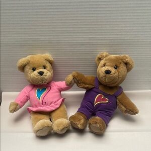 Hallmark Love and Kiss kissing bear